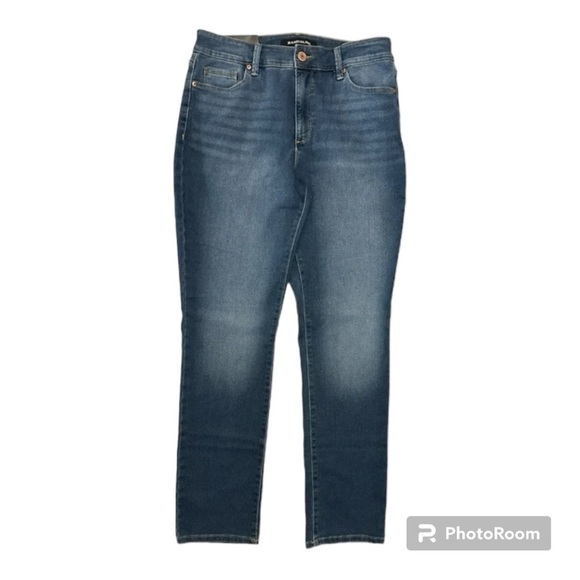 Bandolino Women's Amy Modern Straight Leg Tummy Slimming High Rise Jeans | 16 - Picture 1 of 10